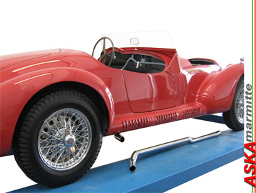ricostruzione dell'impianto di scarico per auto d'epoca